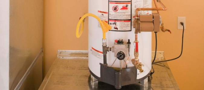 How does a gas water heater work