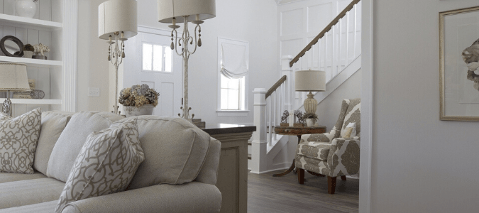 A white and gray living room 