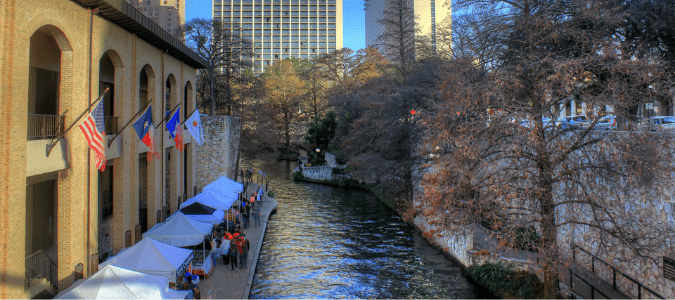 the san antonio river walk at christmas time